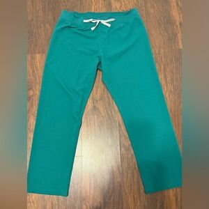 FIGS Women’s Hunter Green Livingston Basic Scrub Pants